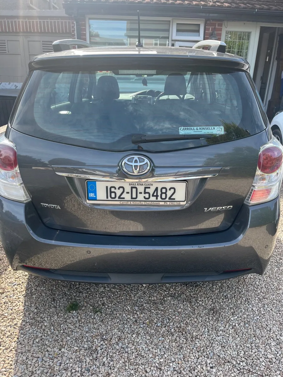 Toyota Verso 2016 106,000 km - Image 3