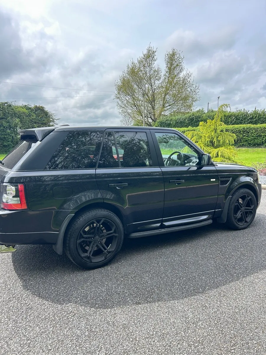 Car - Image 2