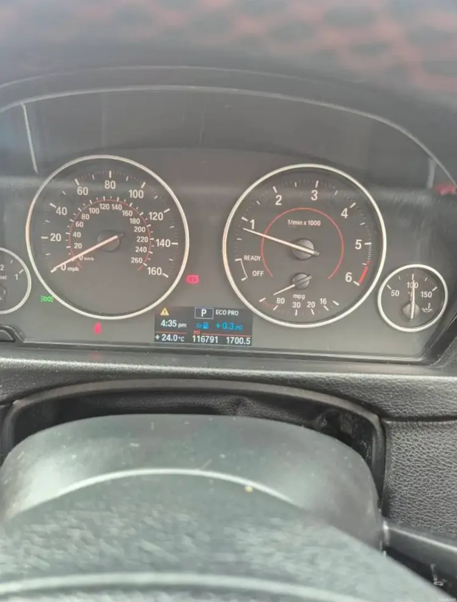 2014 BMW 318D Automatic - Image 2