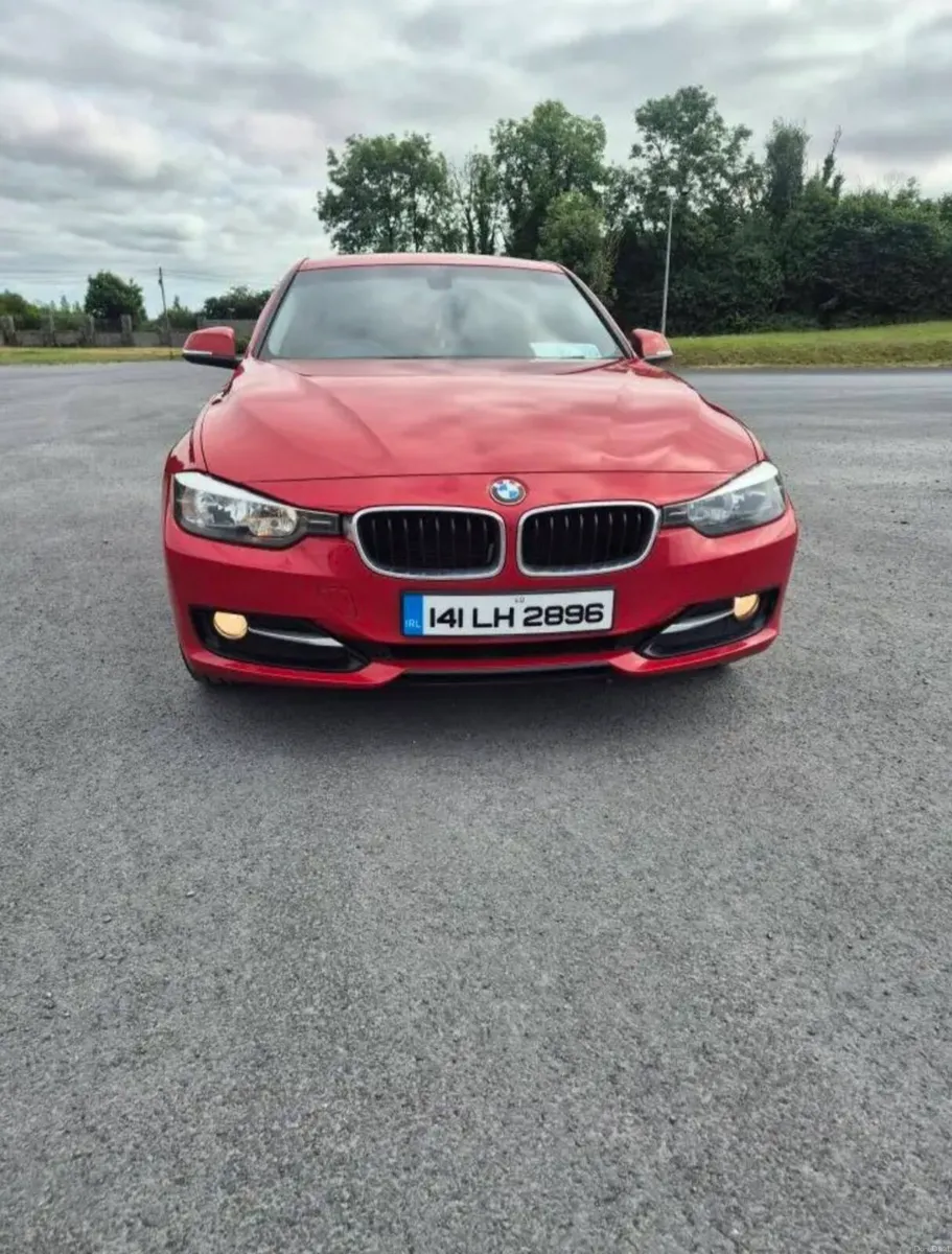 2014 BMW 318D Automatic - Image 4