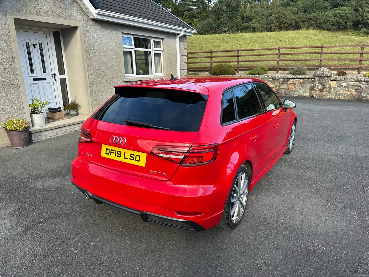 Audi A3 2019 SLine Black Edition - Image 3