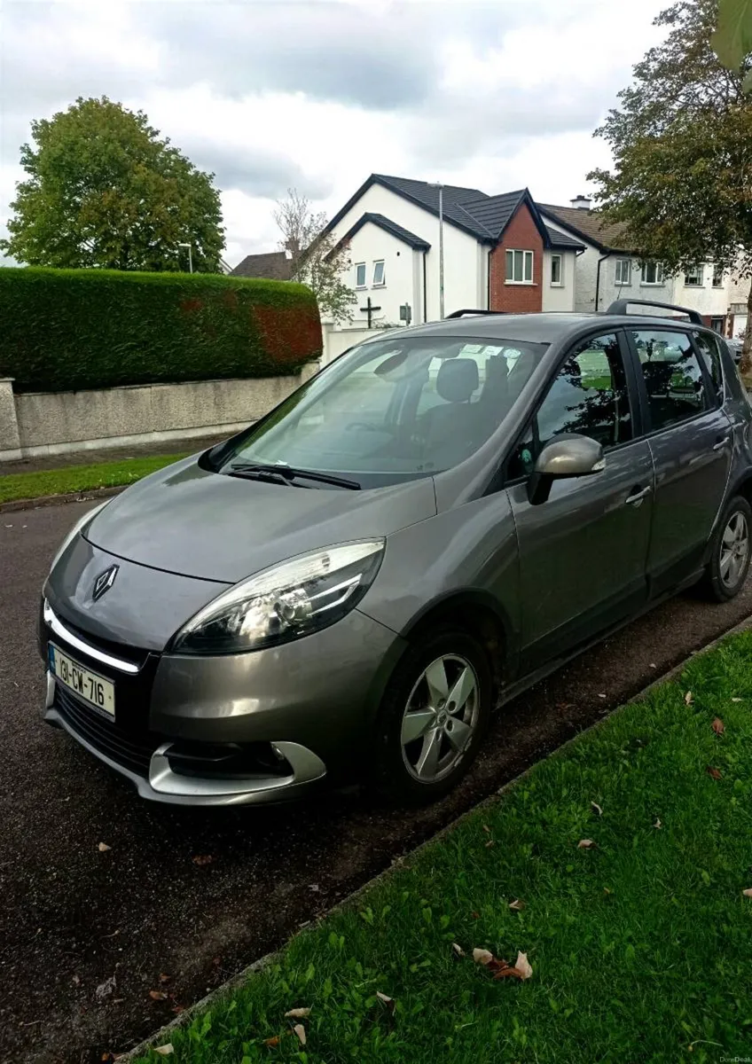 131 Scenic, NCT 9/27 low klms. - Image 2