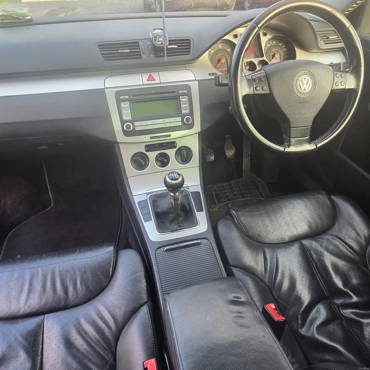 Volkswagen Passat 2008 - Image 5