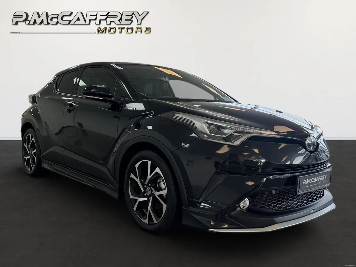 2017 Toyota C-HR Luna Sport Leather / TRD Bodykit - Image 3
