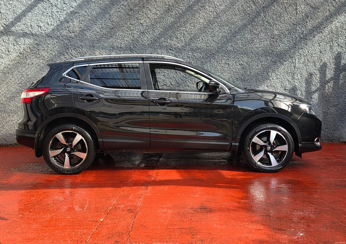 2017 Nissan Qashqai 1.2 ~ Huge spec with only 87km - Image 5