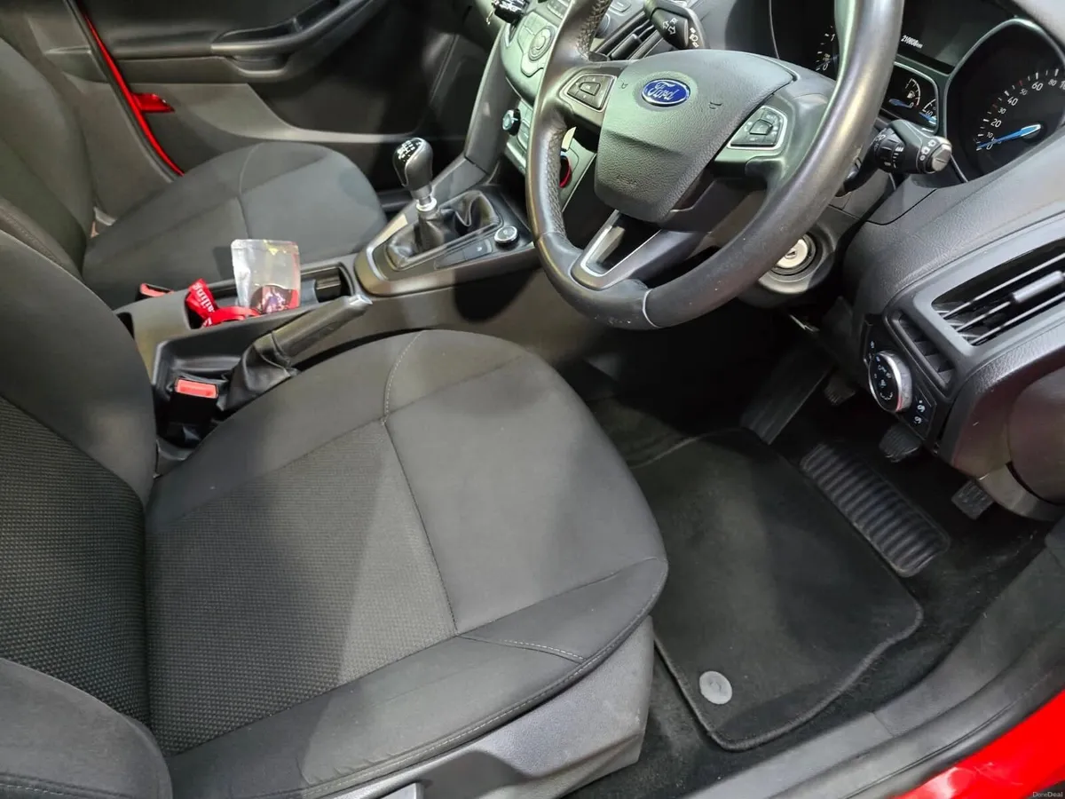 Ford Focus 2016 1.5L diesel - Image 4
