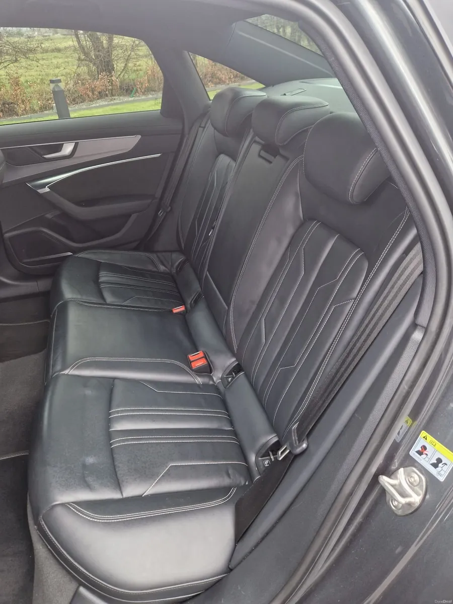 Audi A6 2.0 40 TDI Quattro Black Edition - Image 3
