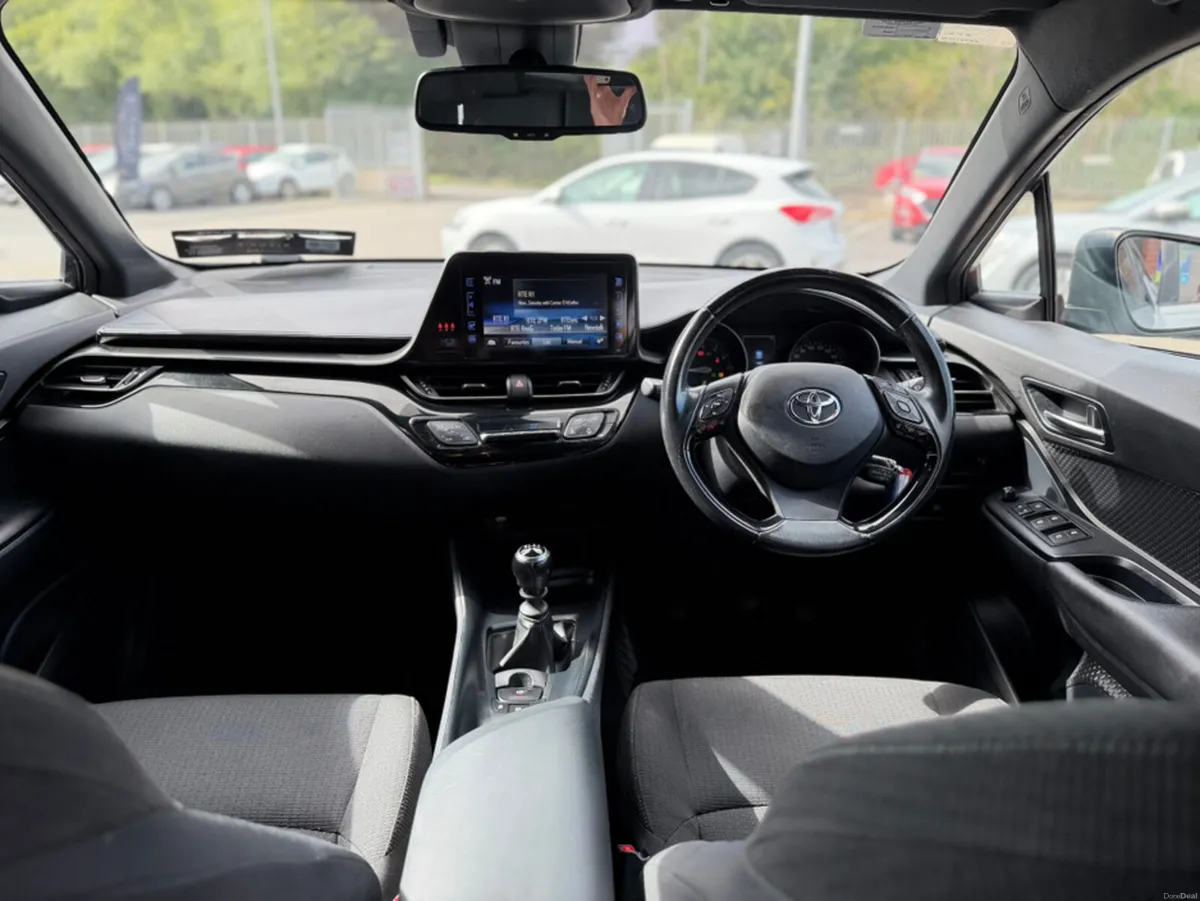 Toyota C-HR 1.2T LUNA 5DR - VERY LOW KMS - Image 3