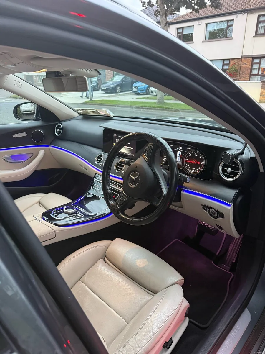 Mercedes Benz E220 CDI Automatic Estate - Image 6