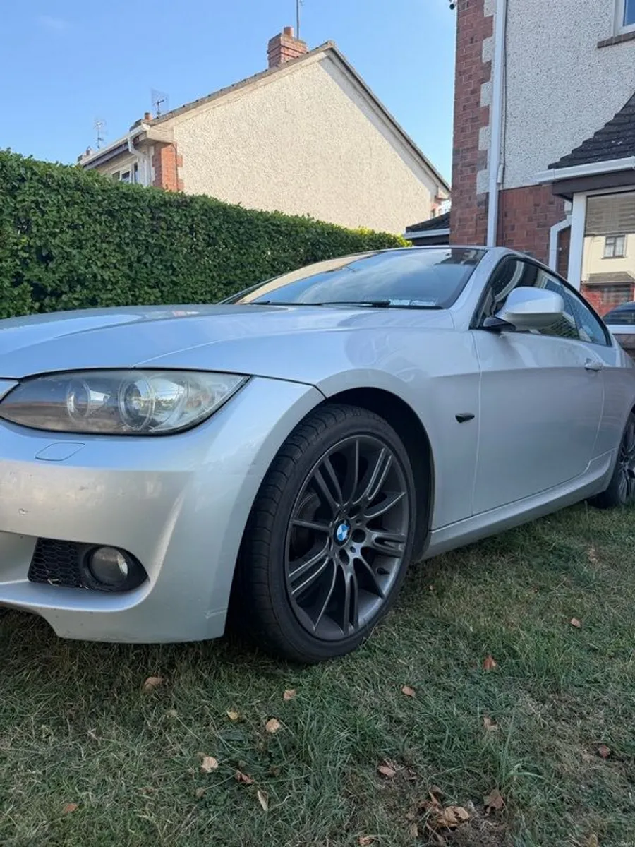 2010 Bmw 320 - Image 5