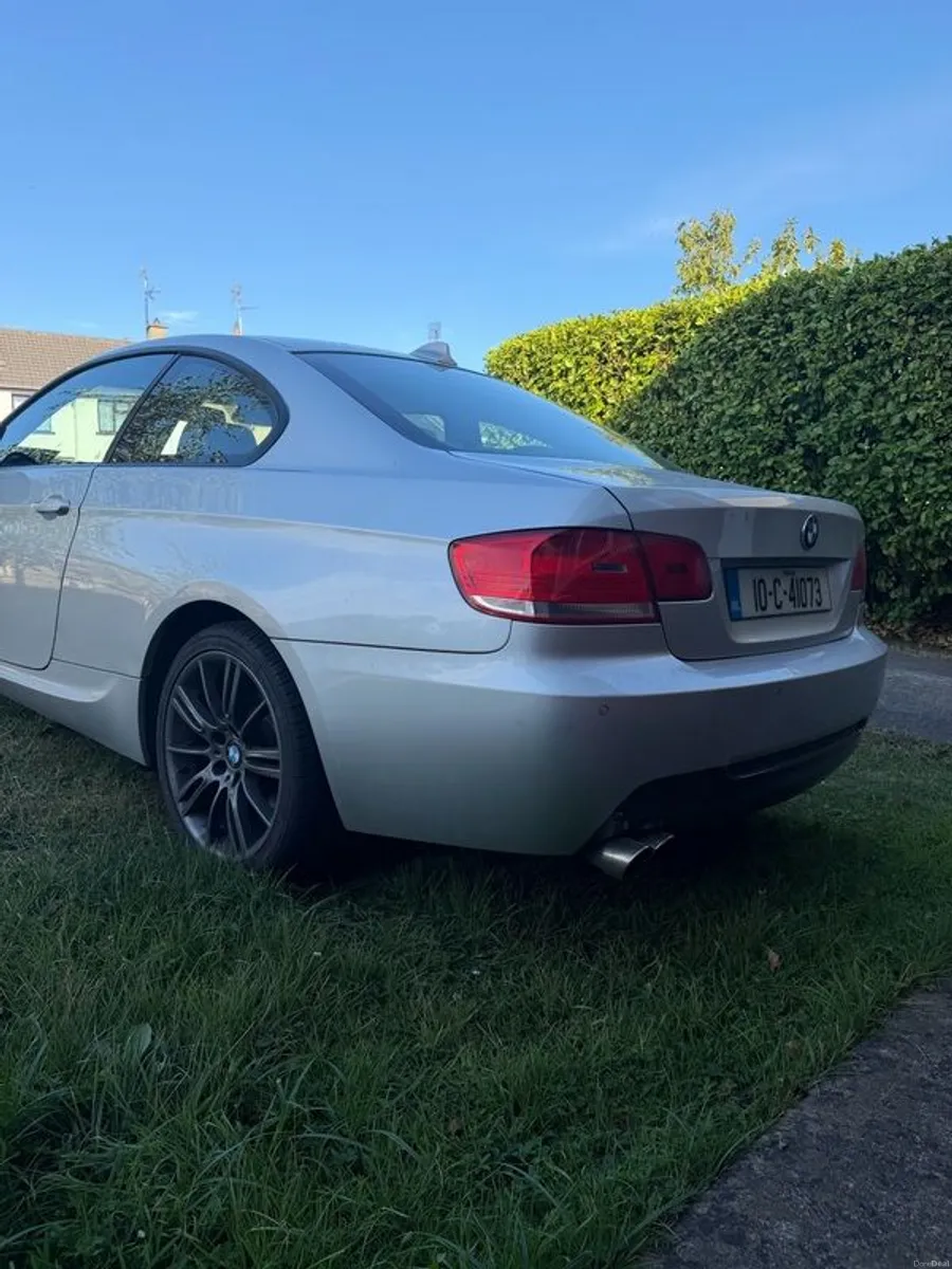 2010 Bmw 320 - Image 3