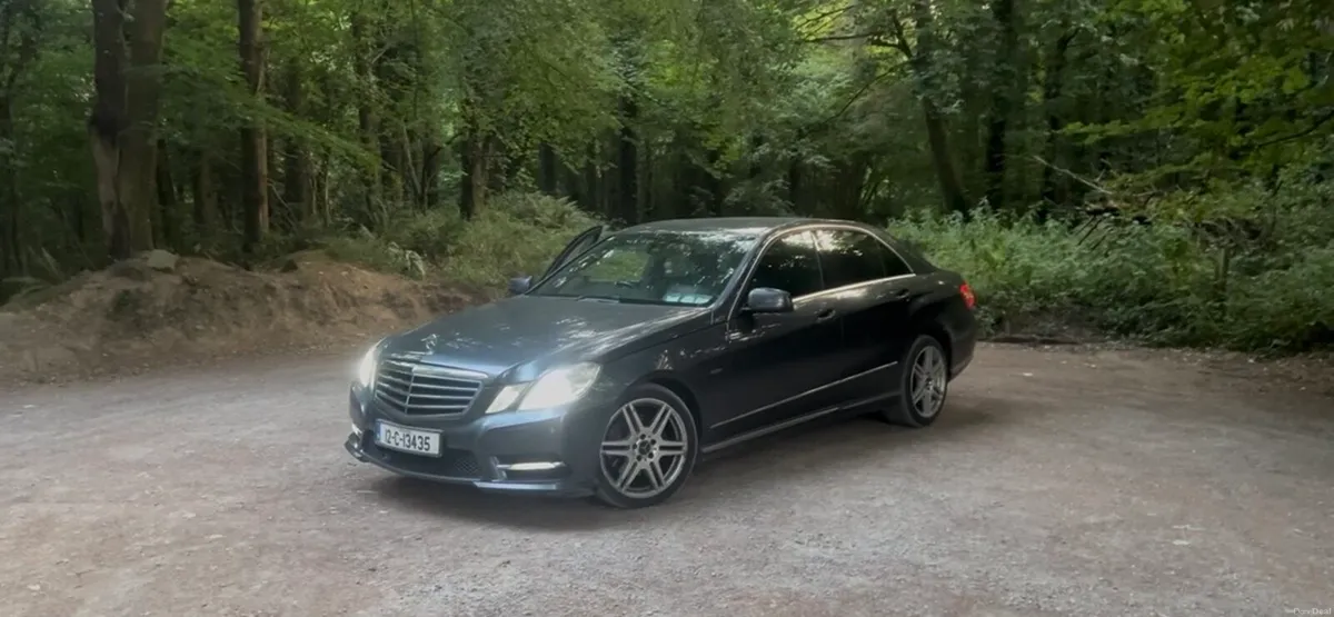 mercedes benz e250 e class - Image 4