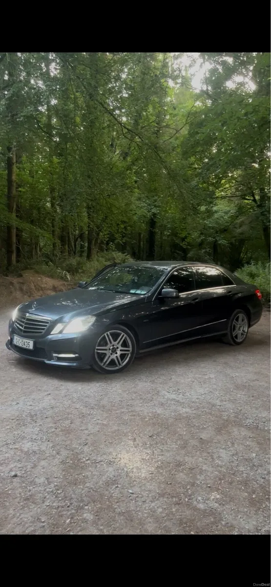 mercedes benz e250 e class - Image 5