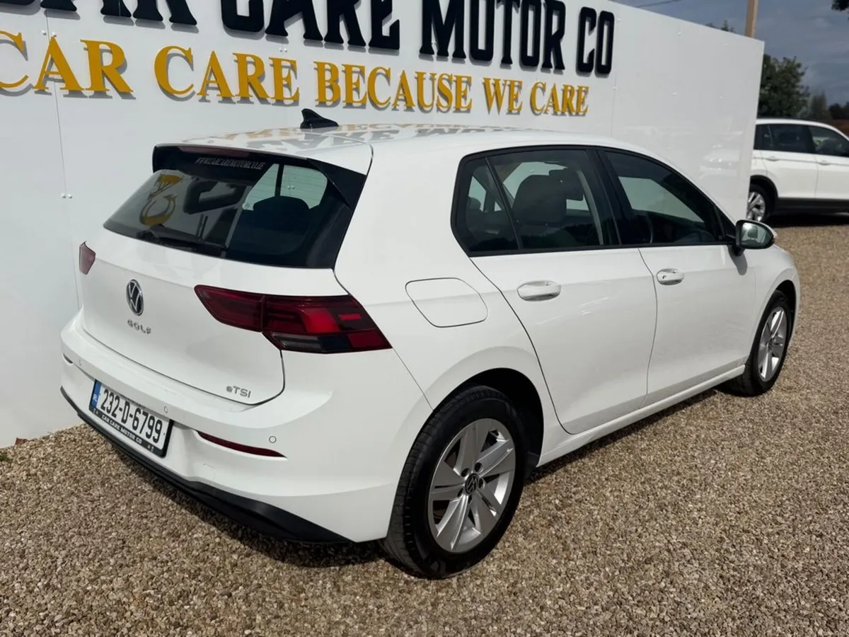 Volkswagen Golf Life 1.0 TSI Mhev 110HP 5 - Image 4