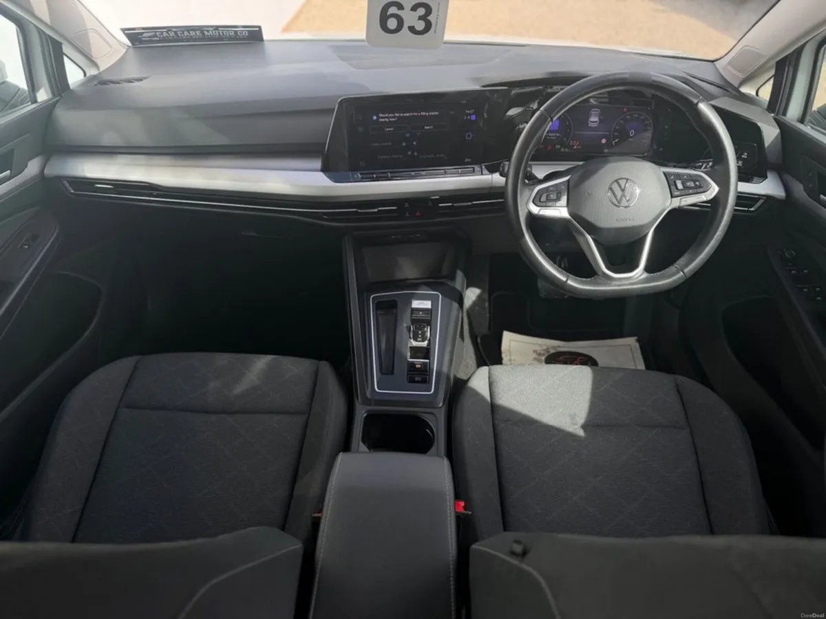Volkswagen Golf Life 1.0 TSI Mhev 110HP 5 - Image 6