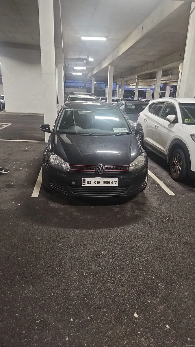 Volkswagen Golf 2010 - Image 1