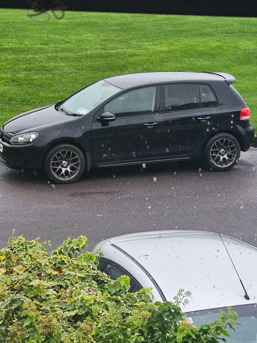 Volkswagen Golf 2010 - Image 3
