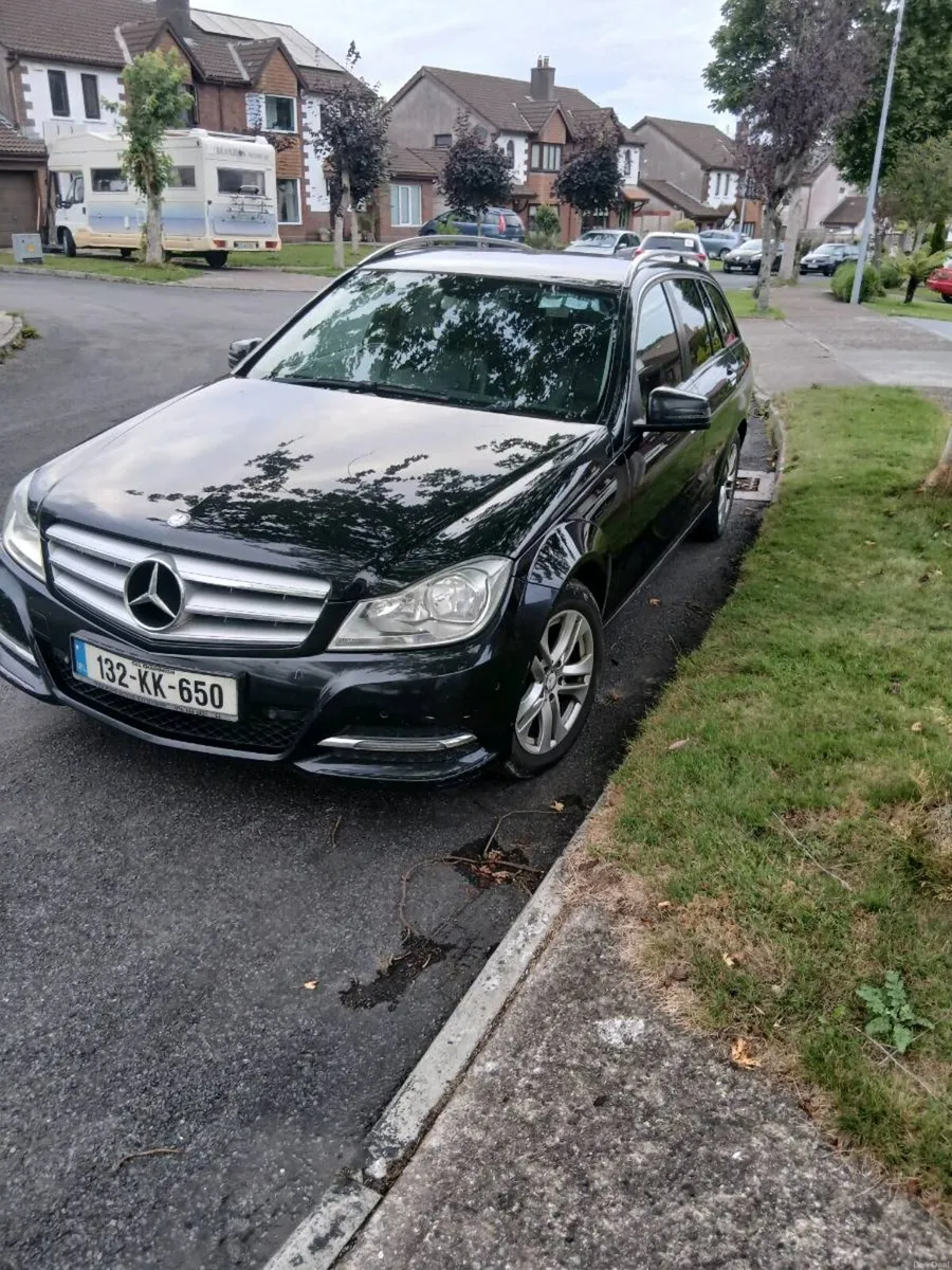 2013 mercedes estate - Image 2