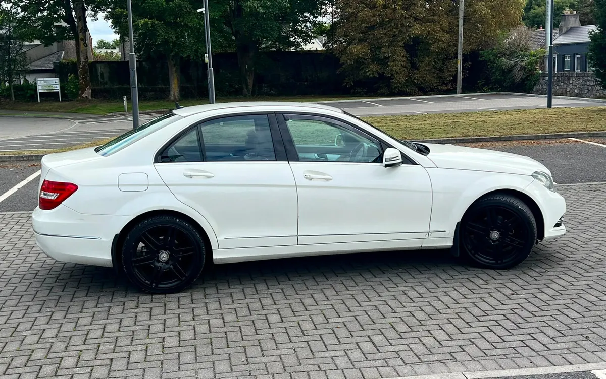 Mercedes-Benz C200 2013 Automatic new nct 9/27 tax - Image 5