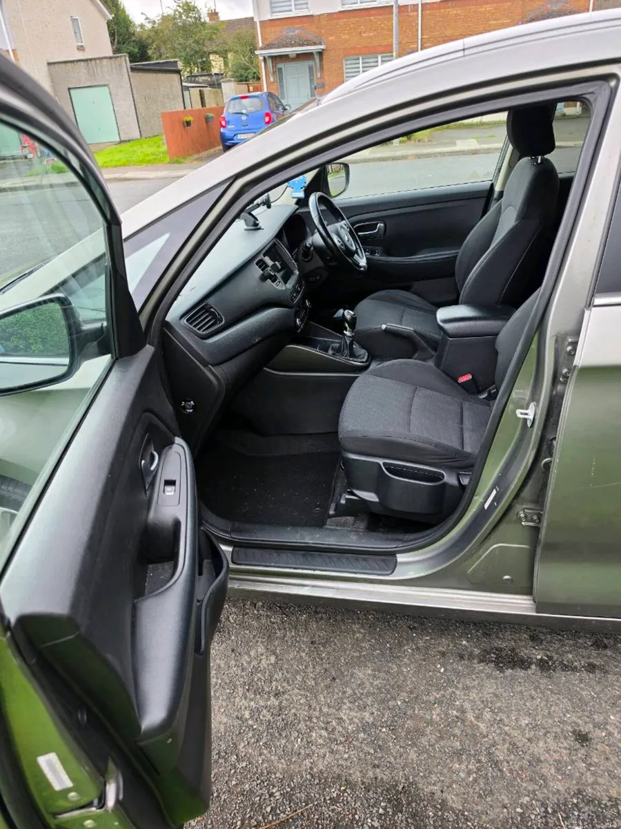 Kia carens 7 seater 2015 1.7 diesel nct 6/27 - Image 5