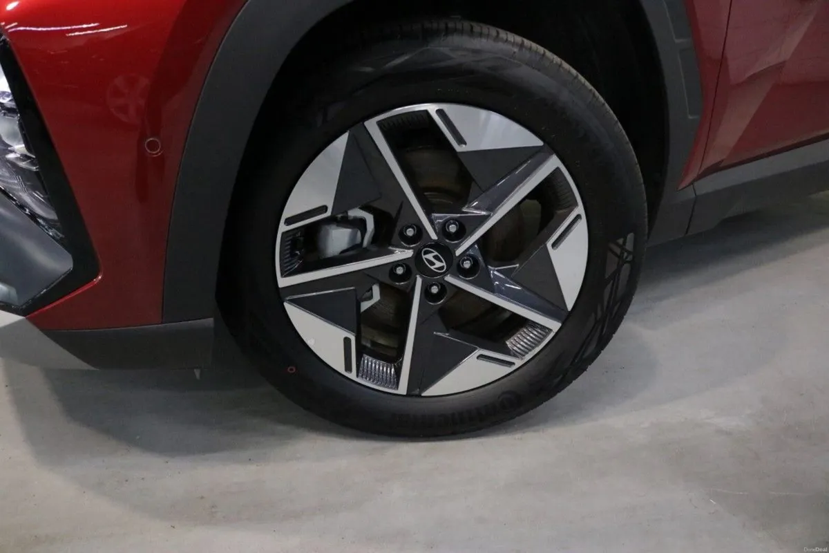 Hyundai Tucson Executive Plus Diesel - Pre Reg - B - Image 3