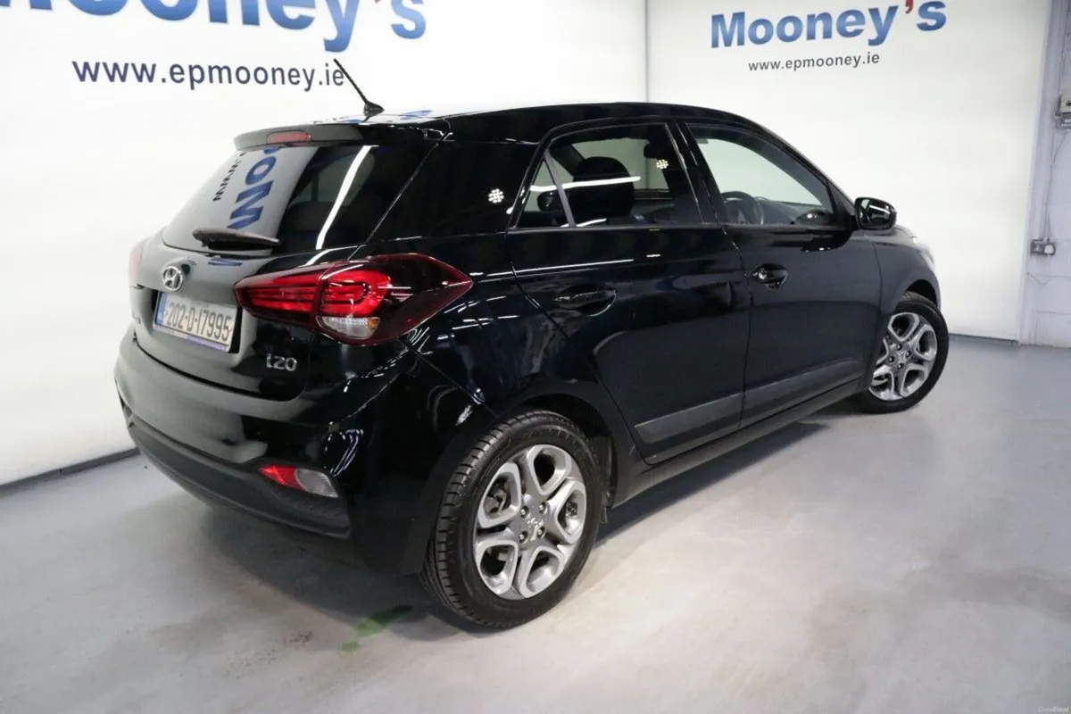 Hyundai i20 Deluxe 1.2L Petrol Hatchback - Image 3