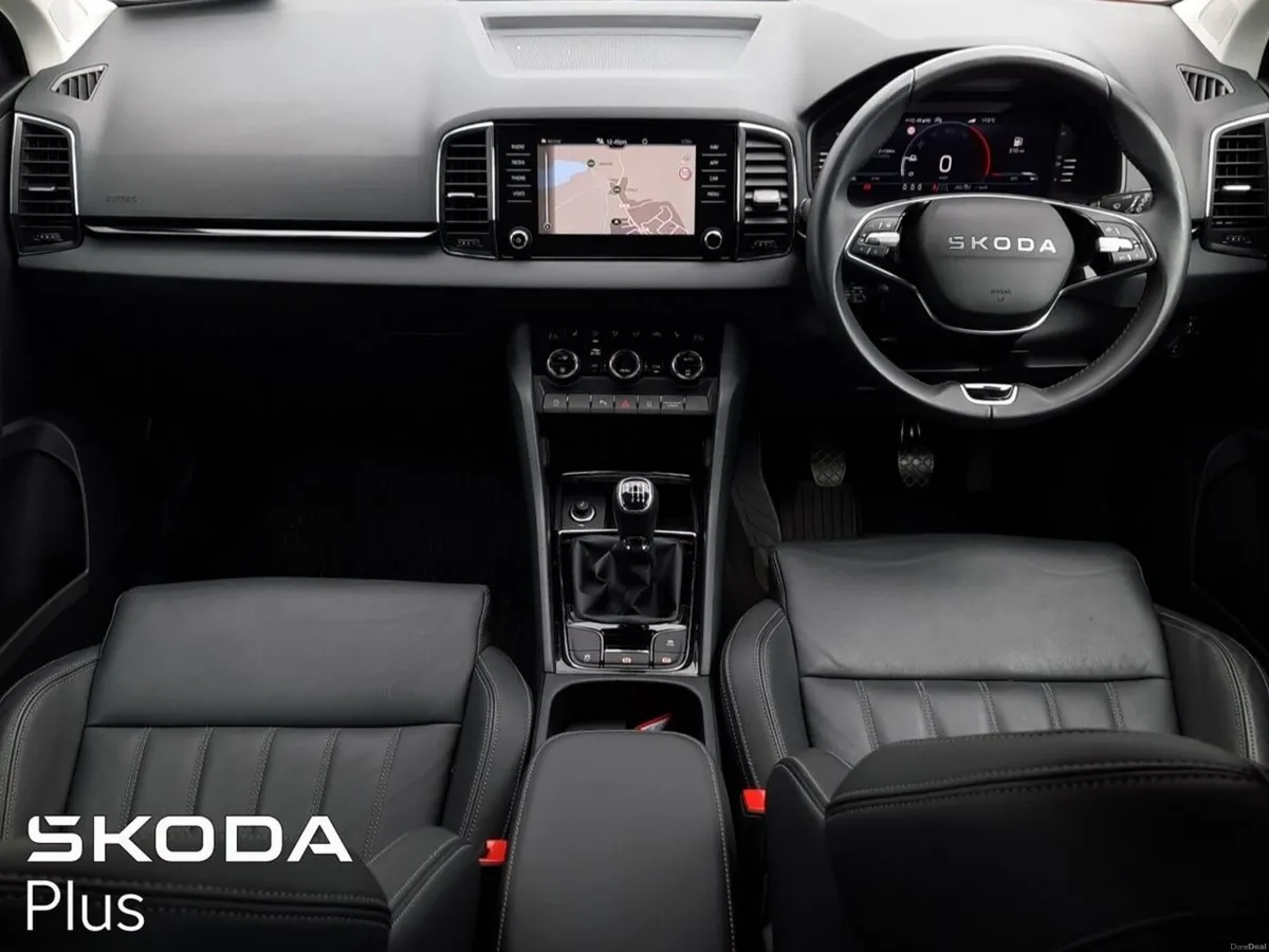 Skoda Karoq **FULL BLACK LEATHER**SELECTION PLUS 2 - Image 2