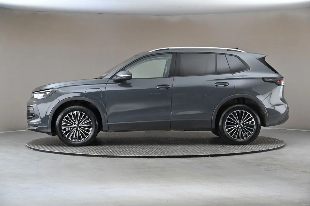 Volkswagen Tiguan 1.5 TSI DSG MATCH  PHEV IQ.LIGHT - Image 5