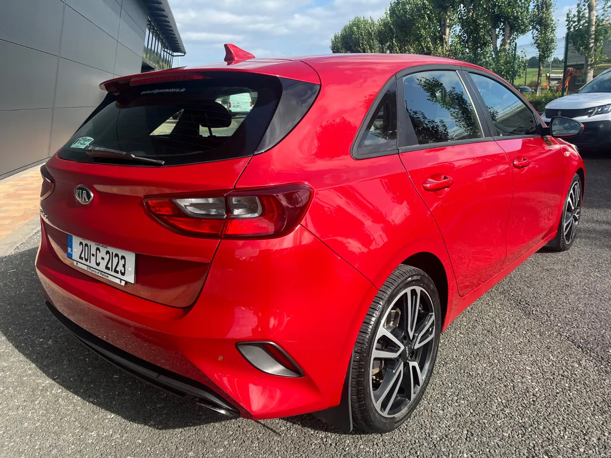 Kia Ceed 2020 - Image 2
