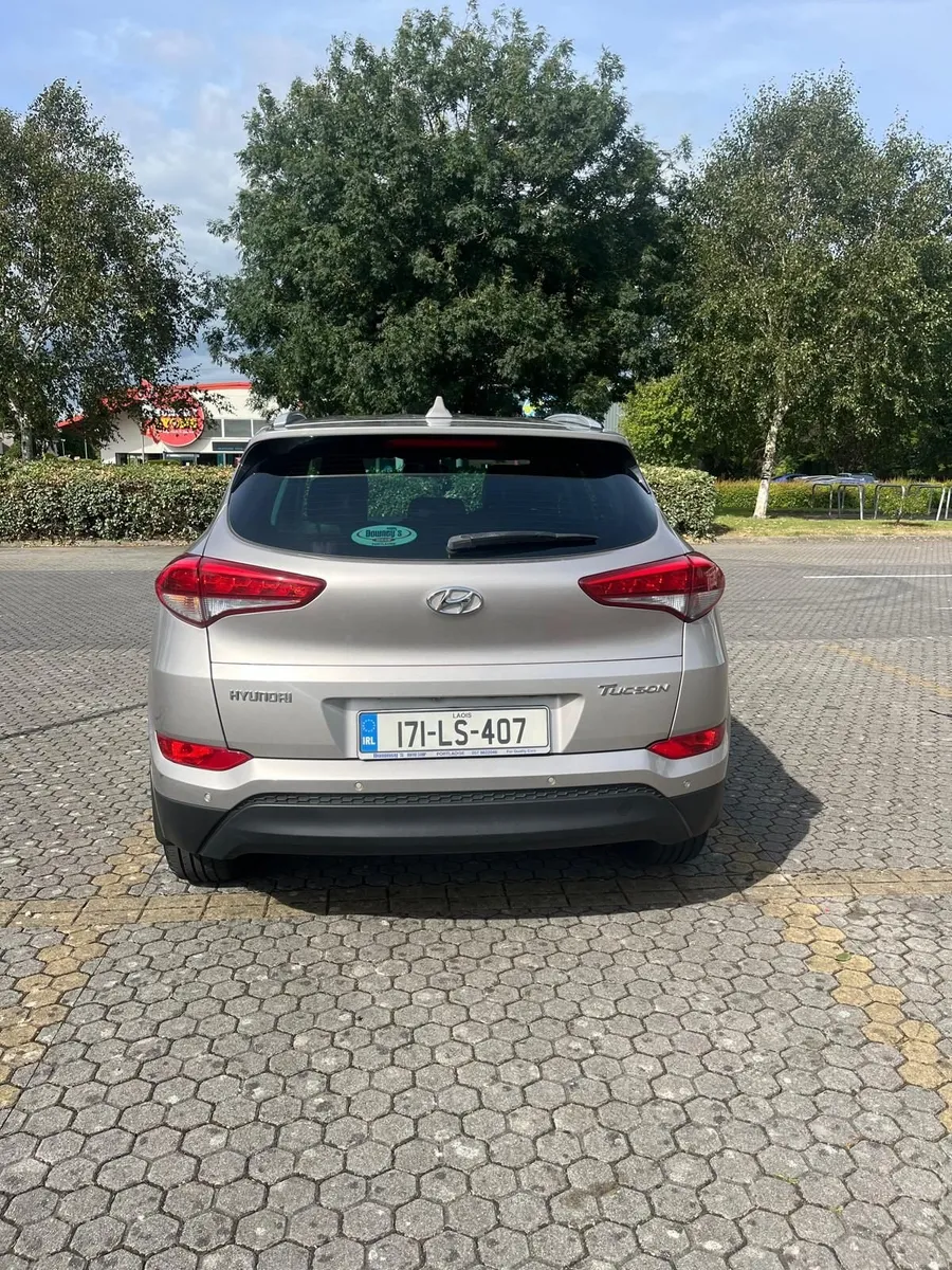 Hyundai Tucson (Executive) Top Spec, Low mileage++ - Image 2
