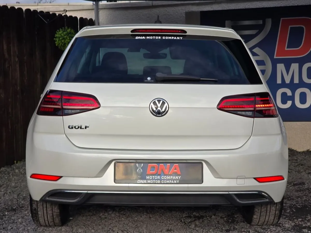 Volkswagen Golf PEARL WHITE - AUTO - HIGHLINE - - Image 6