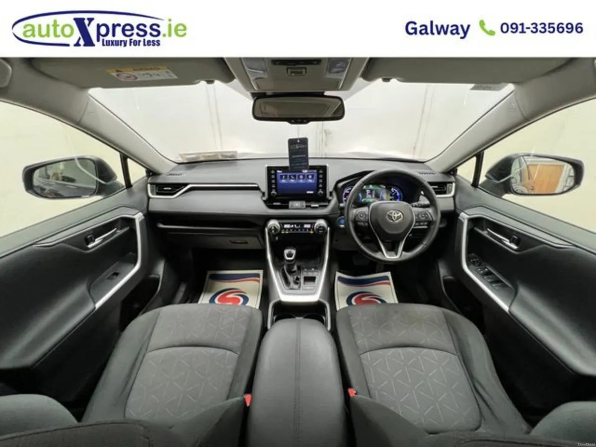 Toyota RAV4 2.5 Hybrid, Reversing camera, Automati - Image 2