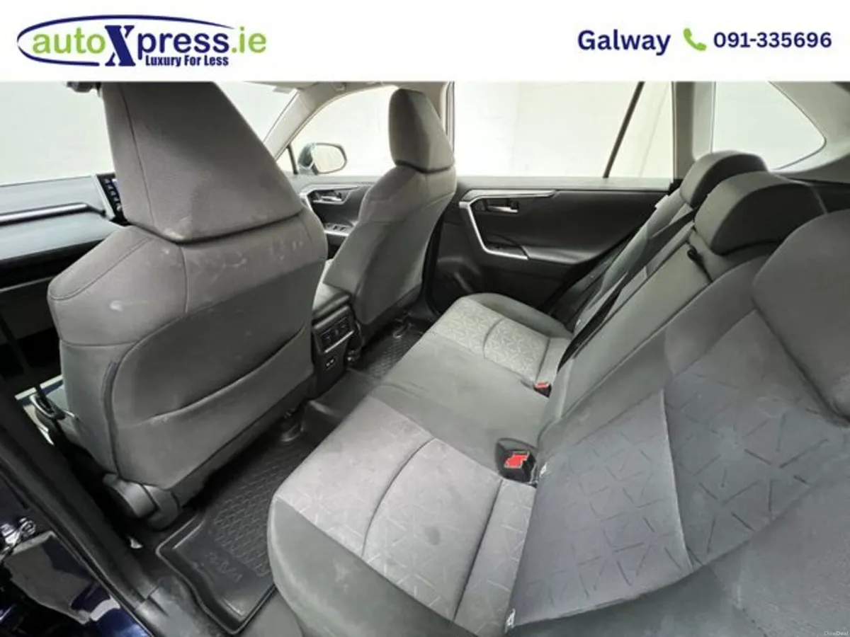 Toyota RAV4 2.5 Hybrid, Reversing camera, Automati - Image 6