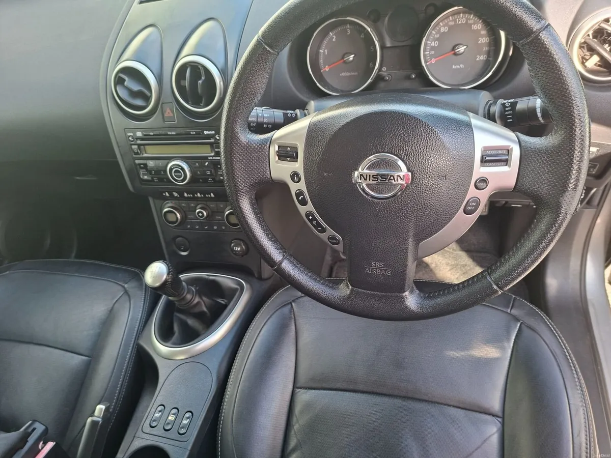 Nissan Qashqai 2010 - Image 4