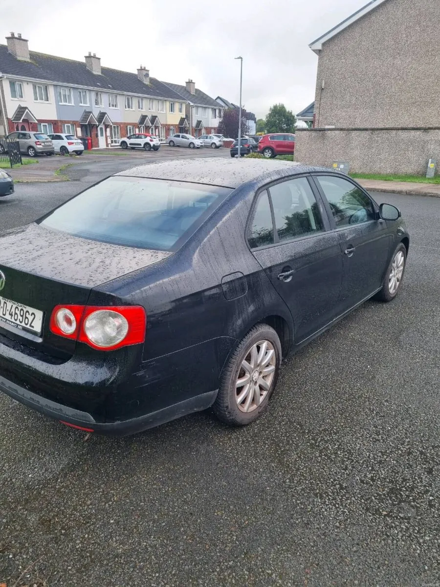 VW Jetta 1.6 - Image 5