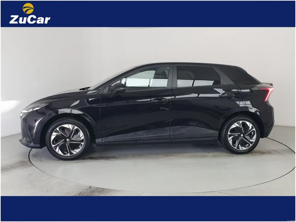 MG MG4 4 Se  SE  170 Electric 51kWh Auto - Image 5
