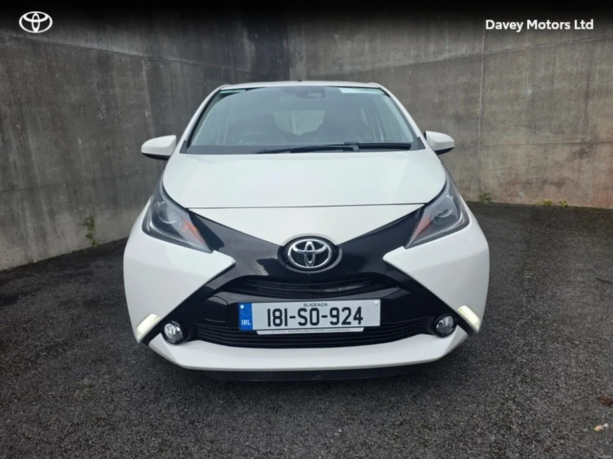 Toyota Aygo 1.0 X-PLAY 4DR - Image 5