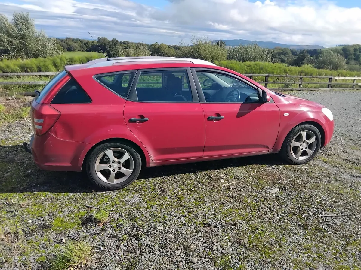 Kia Ceed 2008 - Image 2