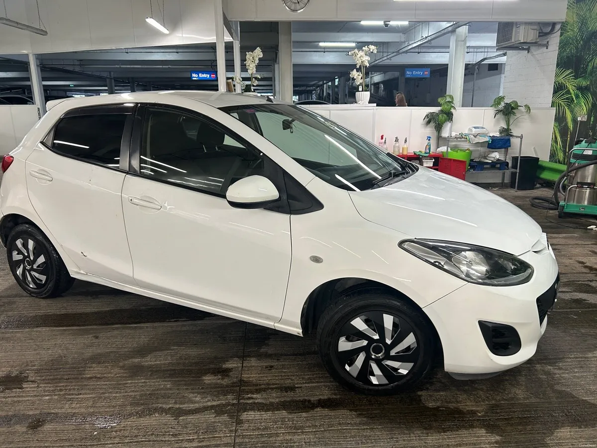 2014 Toyota Yaris Vitz Fresh NCT - Image 3