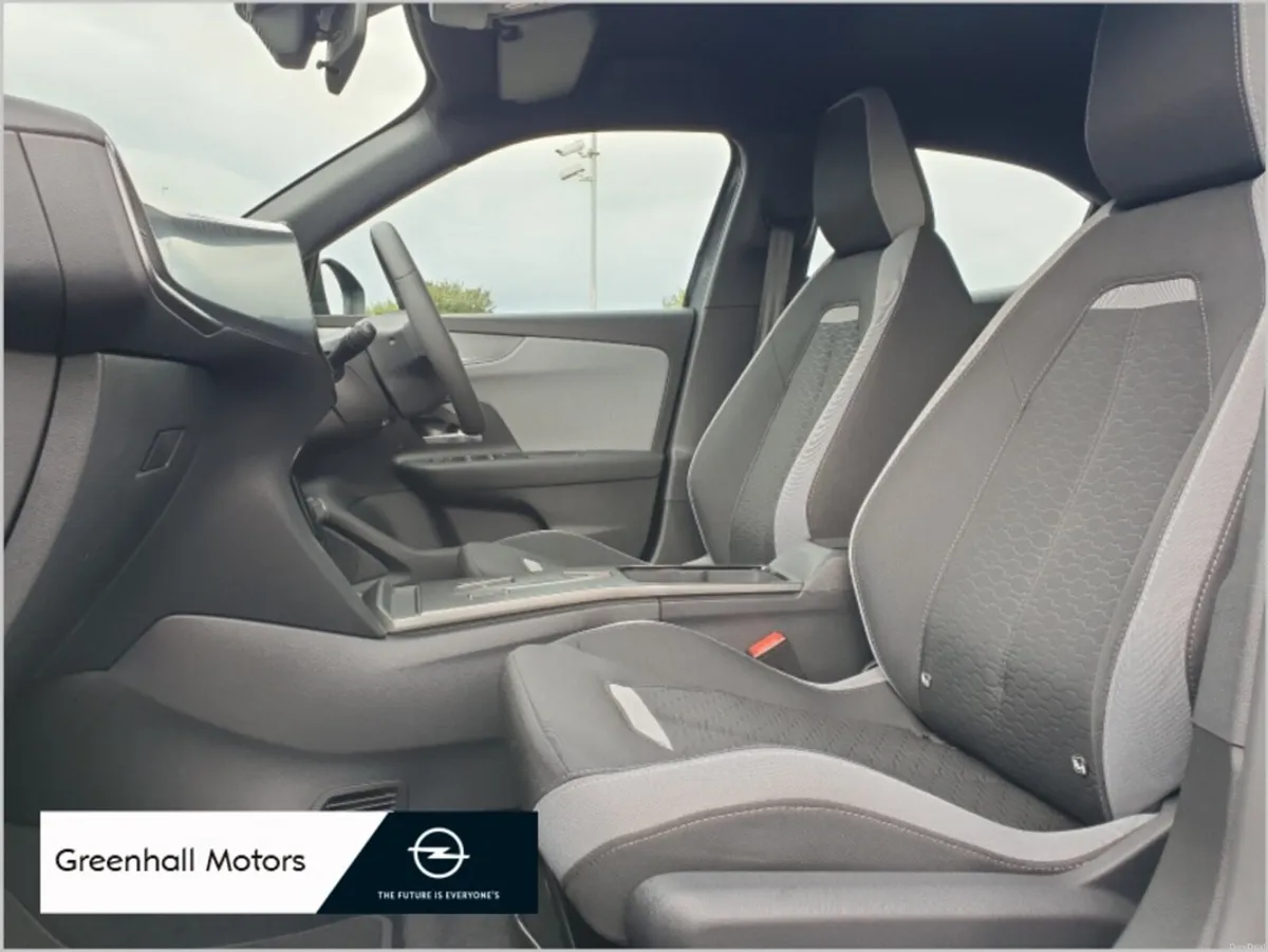 Opel Mokka HYBRID ELEGANCE 1.2 136BHP - Image 4