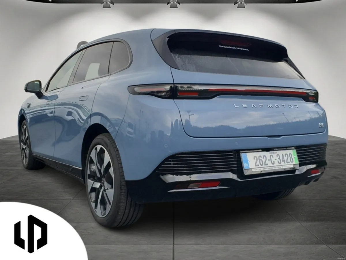 Leapmotor B05 DESIGN 67.1KWH 482KM 4DR - Image 4