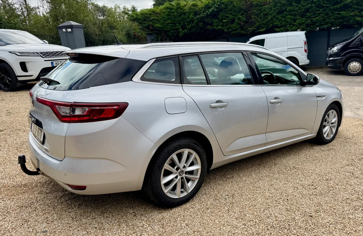 2017 Renault Megane 1.5dci Sport Tourer - Image 4