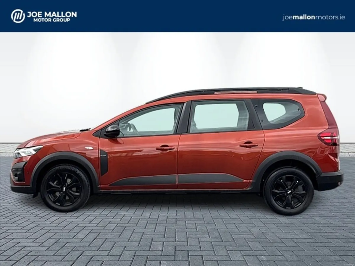 Dacia Jogger TCe 110 Extreme SE - Image 4