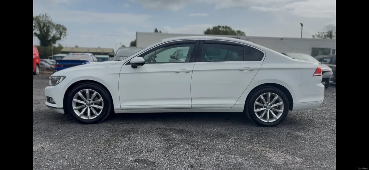 Volkswagen Passat 2016 2.0L diesel long nct - Image 4