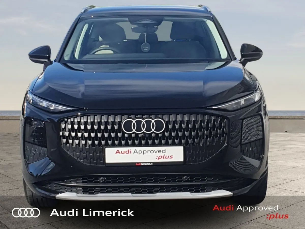 Audi Q3 *SAVE €5046 VS NEW* Q3 SB 35 TDI 150 S-T S - Image 2