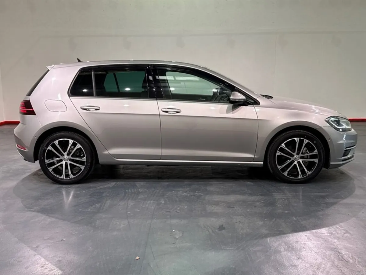 Volkswagen Golf 1.2 AUTOMATIC TSI COMFORT LINE MEI - Image 2