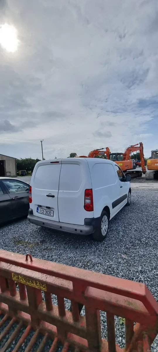 Citreon Berlingo Van - Image 2