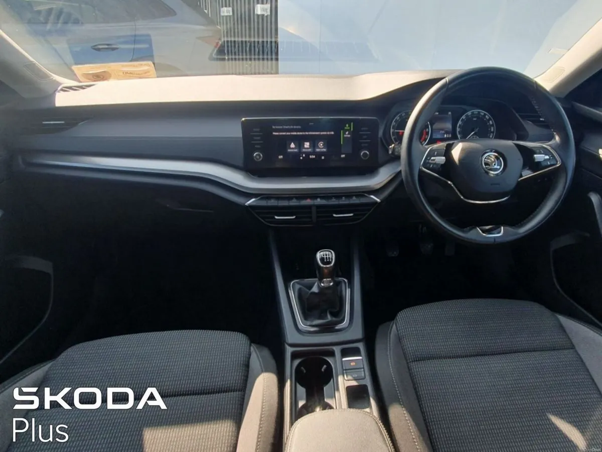 Skoda Octavia OCTAVIA AMB 2.0TDI 115HP Call/ Text - Image 2