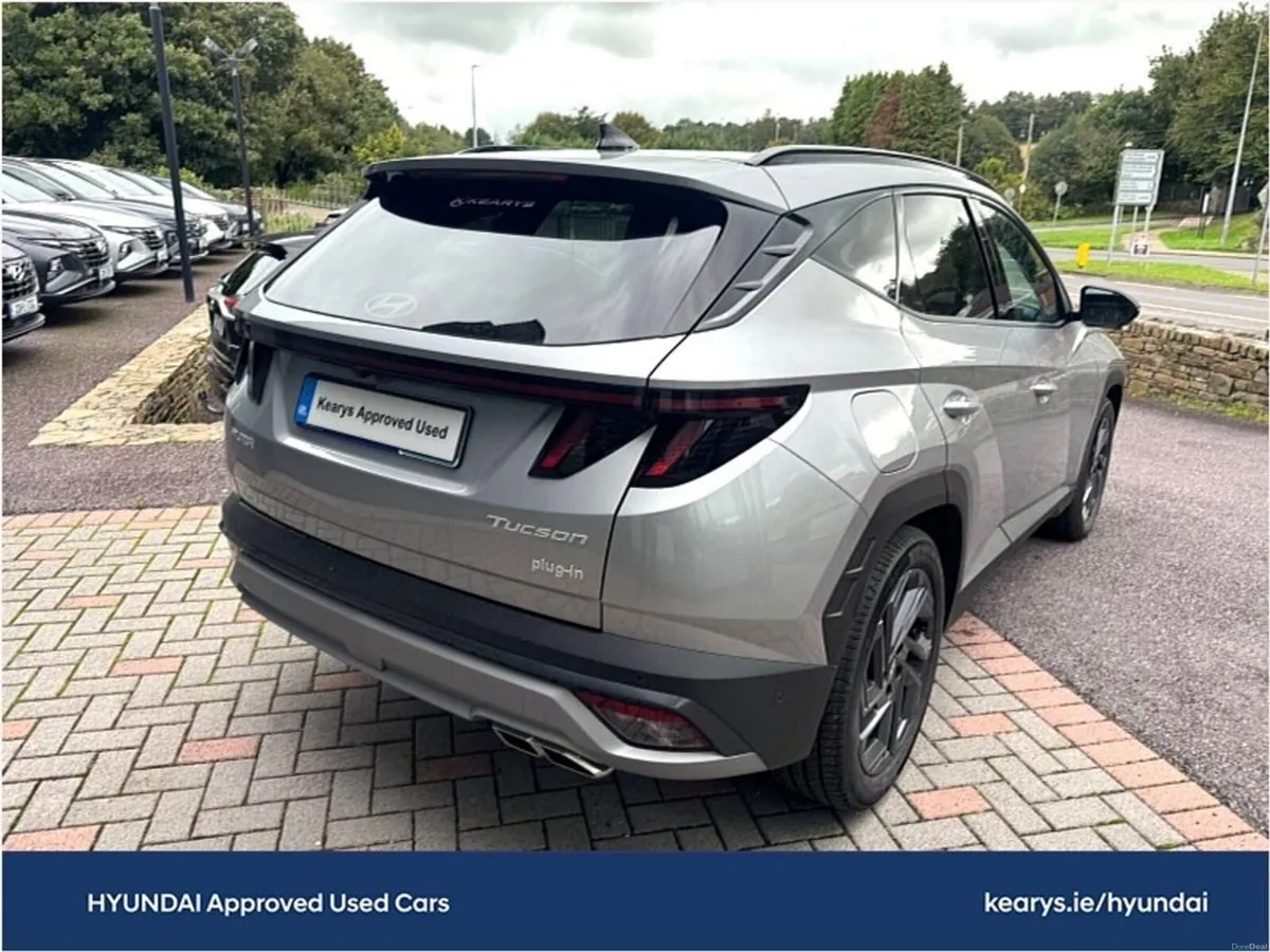 Hyundai Tucson Platinum Plus PHEV Darkline Auto - Image 5