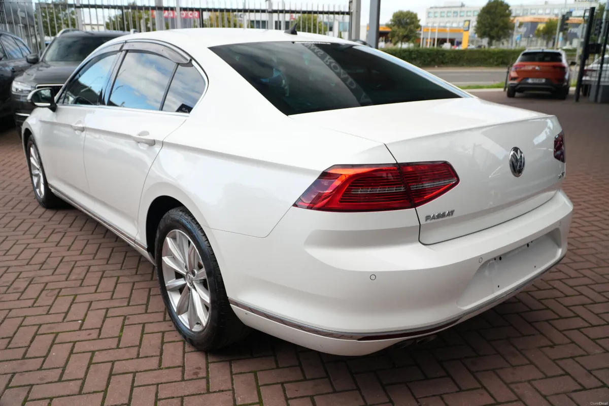 2.0TDI 150BHP ELEGANCE EDITION 4DR SALOON // 1 OWN - Image 6